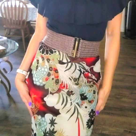 Fitted ruffled Maxie skirt high low small - Picture 11 of 11